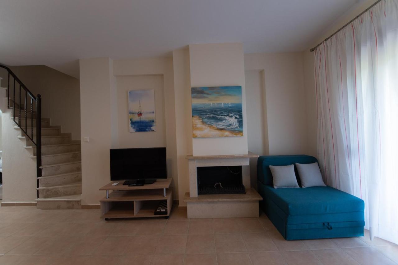Ariadni -villas- Luxury Криопиги
